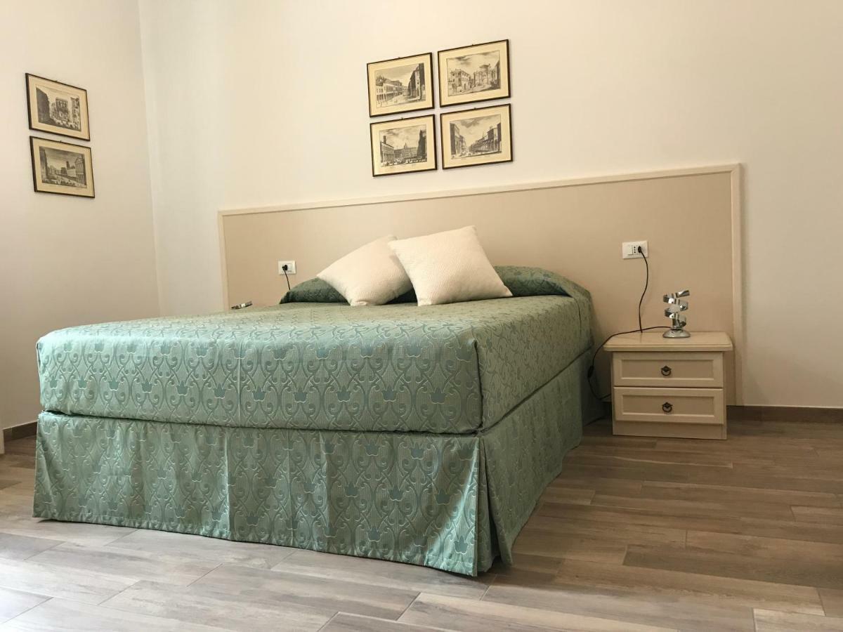 بولونيا Guest House In Piazza المظهر الخارجي الصورة